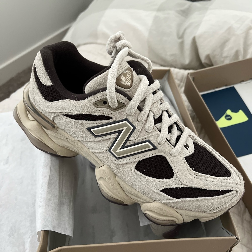 New Balance Sydney McLaughlin-Levrone x 9060 Linen Black Coffee SUPER RARE!